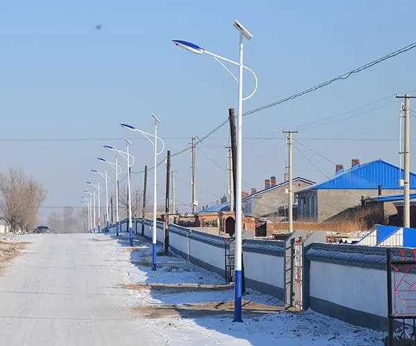 太阳能路灯与普通路灯的区别