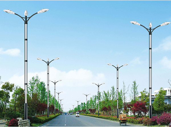 不锈钢路灯：耐腐蚀长效照明的市政优选方案